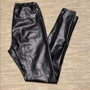 Wilfred free - Leather Pants (Daria)